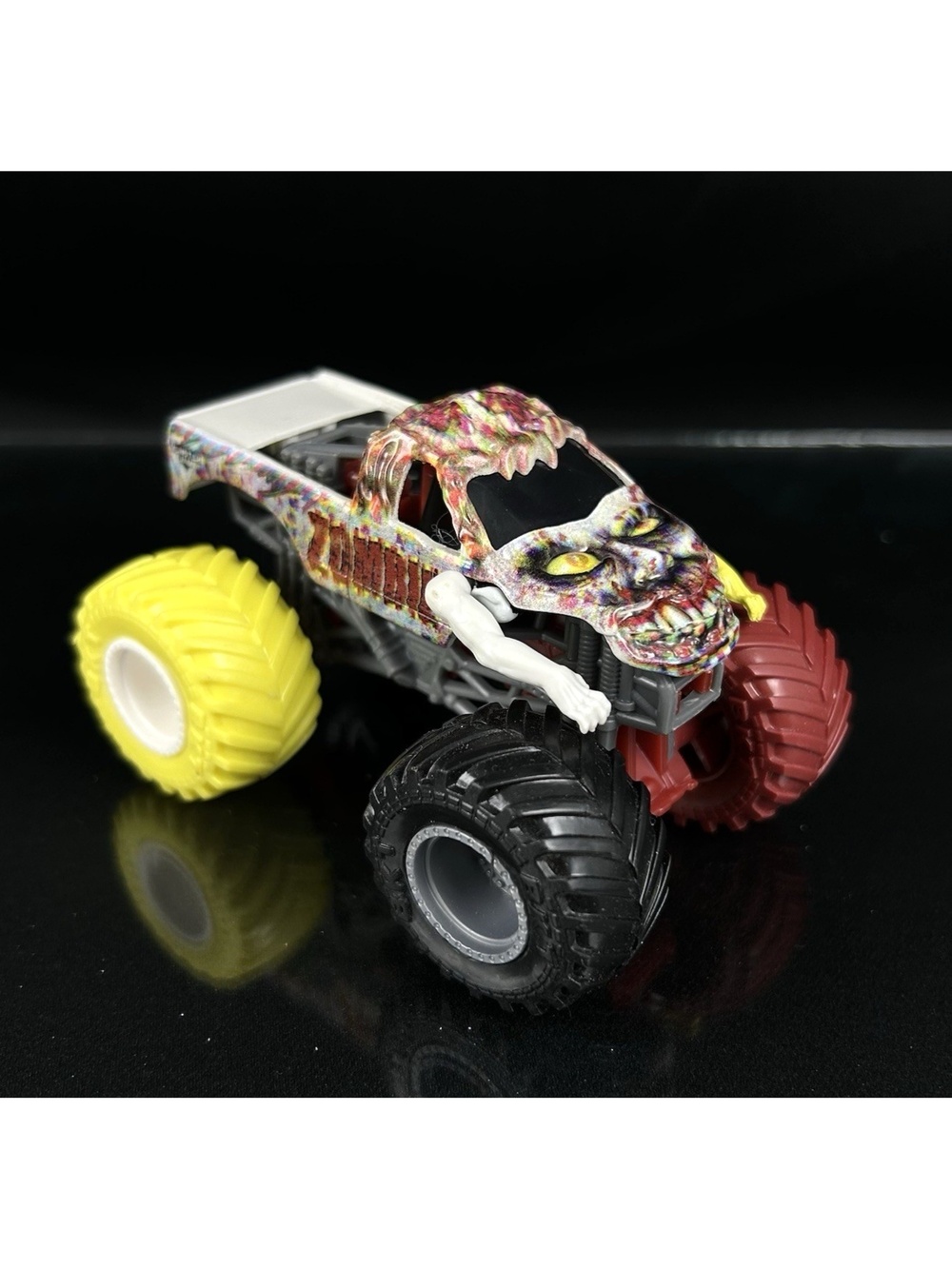 Spin Master Phased Out Zombie Monster Truck Diecast 1:64 Series 33